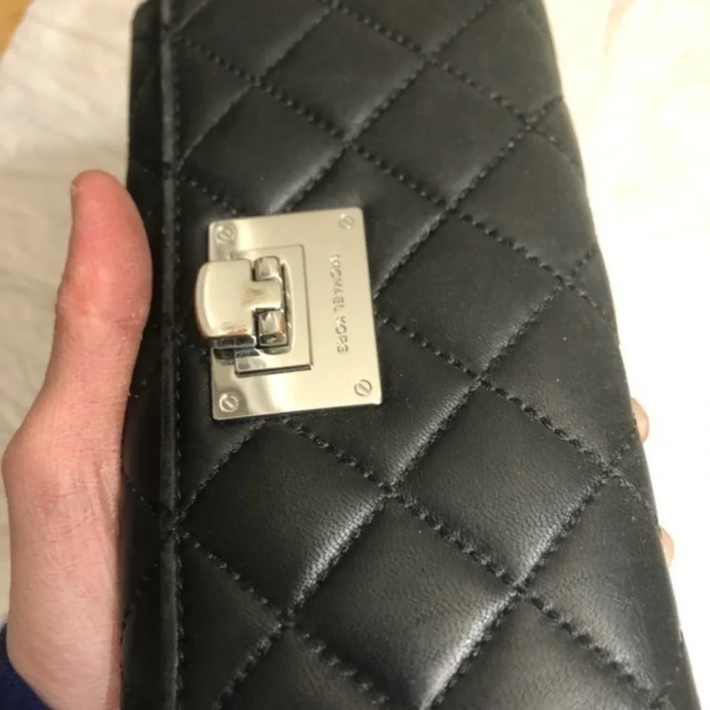 Michael kors black quilted wallet